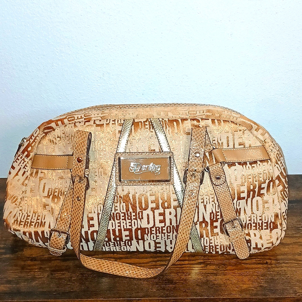House Of Dereon Elegant Tan Shoulder Bag